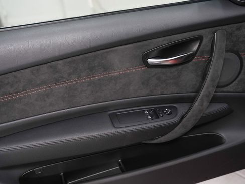 Used 2011 BMW 1 Series M image 37