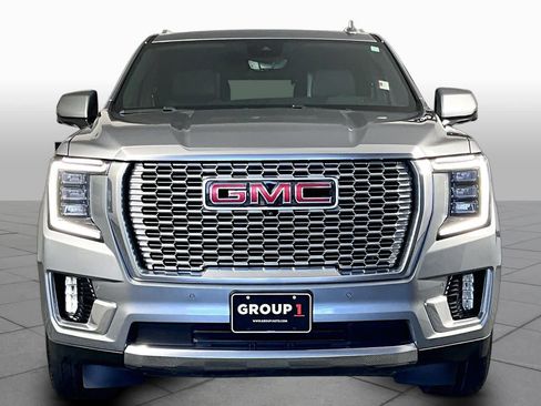 Used 2023 GMC Yukon Denali w/ Denali Reserve Package RWD image 4