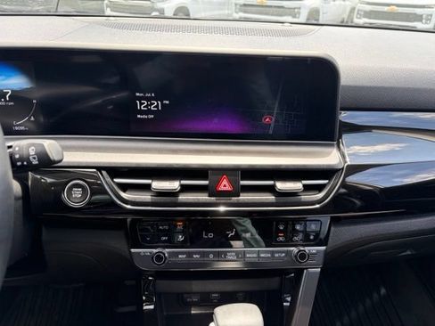 Used 2024 Kia Seltos X-Line AWD/4WD image 23