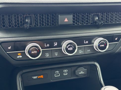 Certified 2025 Honda CR-V Sport-L image 12