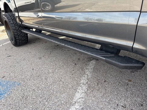 Used 2018 Ford F150 XLT w/ Equipment Group 302A Luxury image 5