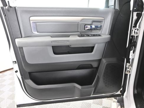 Used 2017 RAM 1500 Big Horn AWD/4WD image 18