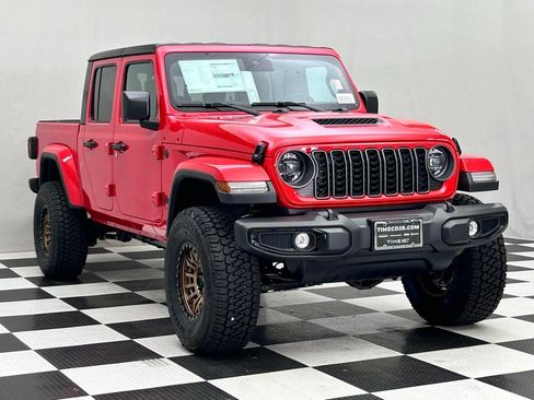 New 2025 Jeep Gladiator Sport image 2