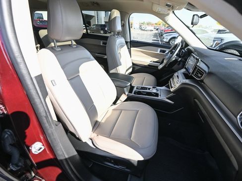 Certified 2023 Ford Explorer XLT w/ Equipment Group 202A image 27