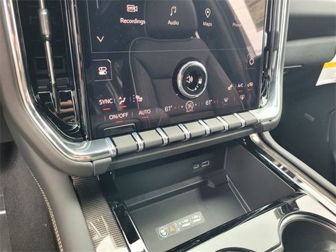 New 2026 GMC Yukon Elevation image 25