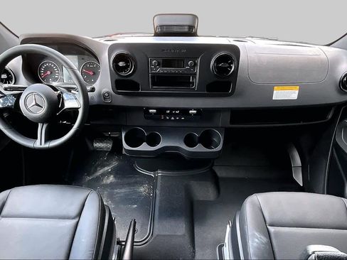 New 2026 Mercedes-Benz Sprinter 2500 image 5