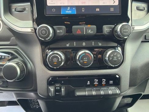 Used 2025 RAM 1500 Big Horn AWD/4WD image 27