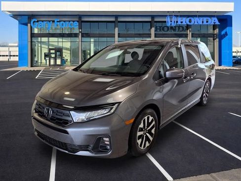 Used 2025 Honda Odyssey EX-L image 4