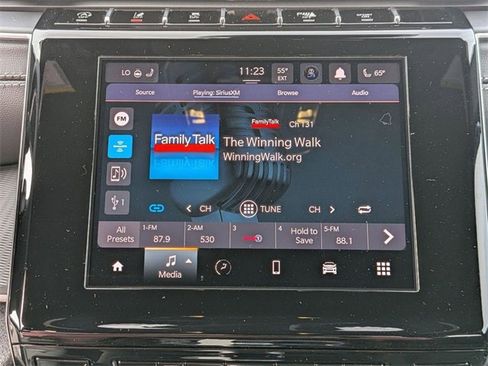 New 2025 Jeep Grand Cherokee Altitude image 25