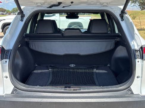 Used 2023 Toyota Corolla Cross AWD Hybrid w/ Convenience Package image 8