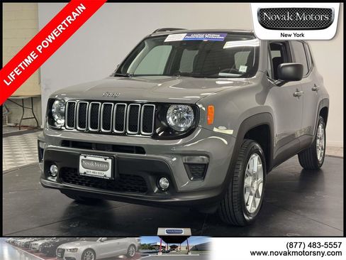 Used 2022 Jeep Renegade Latitude image 4