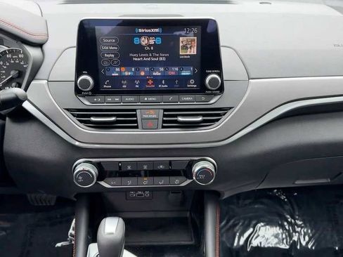 New 2025 Nissan Altima 2.5 SR image 10