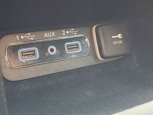 Used 2019 Jeep Grand Cherokee Laredo AWD/4WD image 19