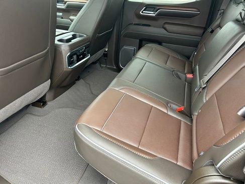 Used 2024 GMC Sierra 1500 Denali image 12
