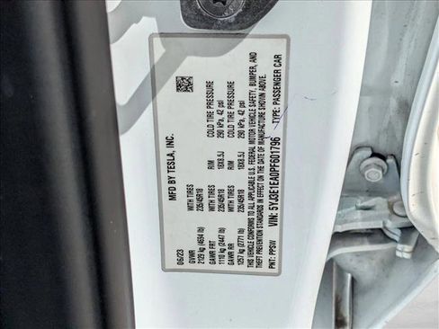 Used 2023 Tesla Model 3 Standard Range image 20