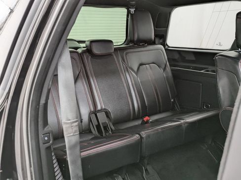Used 2019 Ford Expedition Limited w/ Equipment Group 303A AWD/4WD image 31