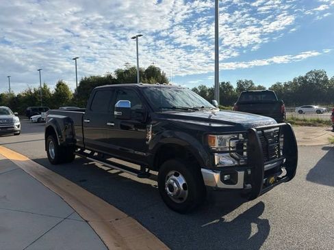 Used 2022 Ford F350 XLT w/ XLT Premium Package AWD/4WD image 7