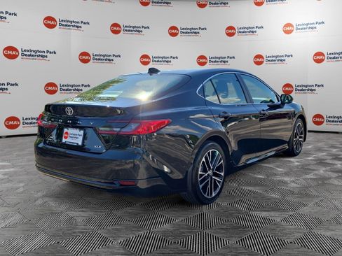 Used 2026 Toyota Camry XLE w/ Premium Plus Package AWD/4WD image 7