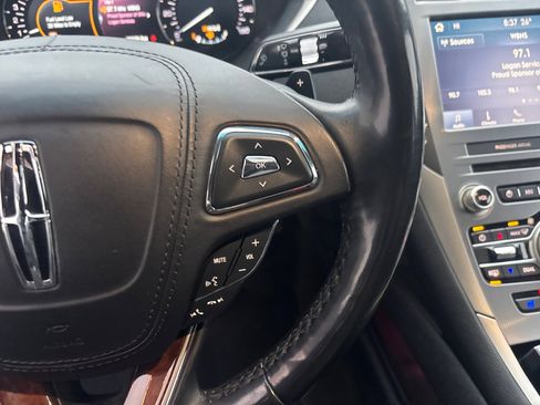 Used 2020 Lincoln MKZ Reserve w/ Elements Package image 18