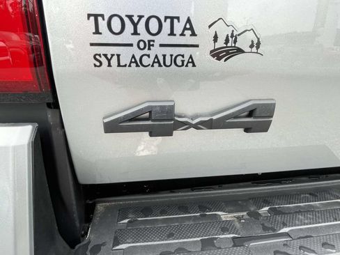 Used 2026 Toyota Tacoma SR5 AWD/4WD image 11