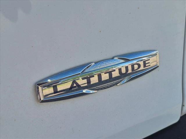 Used 2014 Jeep Cherokee Latitude FWD image 6
