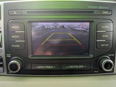 Used 2017 Kia Sportage LX image 17