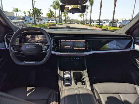 Used 2024 Jeep Wagoneer Launch Edition image 30