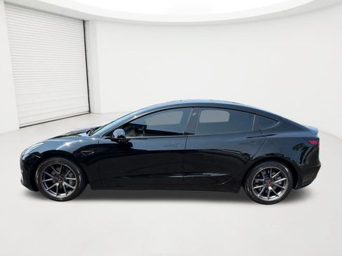 Used 2022 Tesla Model 3 Long Range AWD/4WD image 8