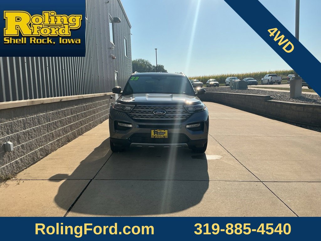 Used 2023 Ford Explorer Limited w/ Limited Technology Package AWD/4WD image 4