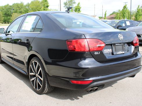 Used 2013 Volkswagen Jetta GLI Autobahn image 4