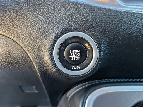 Used 2022 Dodge Challenger GT image 29