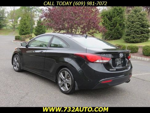 Used 2014 Hyundai Elantra FWD image 10