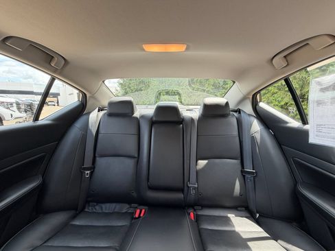 Used 2023 Nissan Altima 2.5 SL FWD image 42