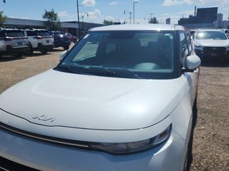 Used 2022 Kia Soul LX FWD video 2