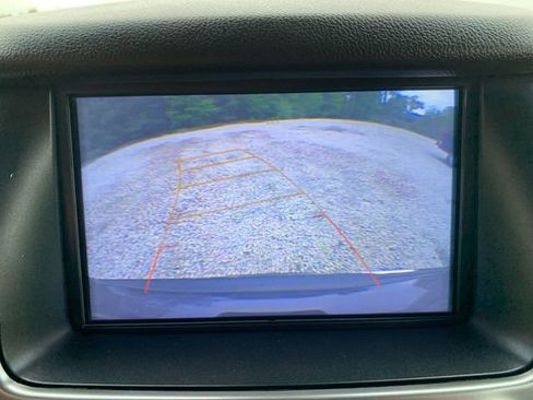 Used 2018 Chevrolet Suburban Premier AWD/4WD image 26