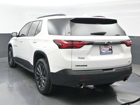 Used 2022 Chevrolet Traverse RS FWD image 4