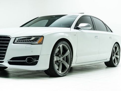 Used 2016 Audi S8 w/ Driver Assistance Package image 9