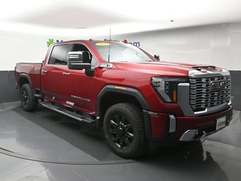 Used 2024 GMC Sierra 2500 Denali w/ Denali Reserve Package AWD/4WD image 2