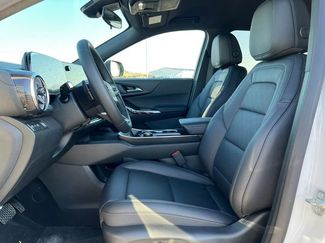 New 2026 Chevrolet Equinox LT w/ Convenience Package II video 4