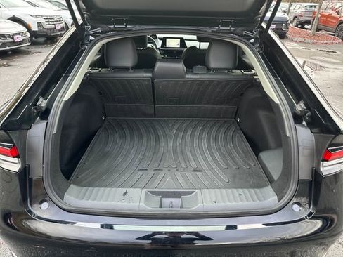 Used 2023 Toyota Prius LE image 21