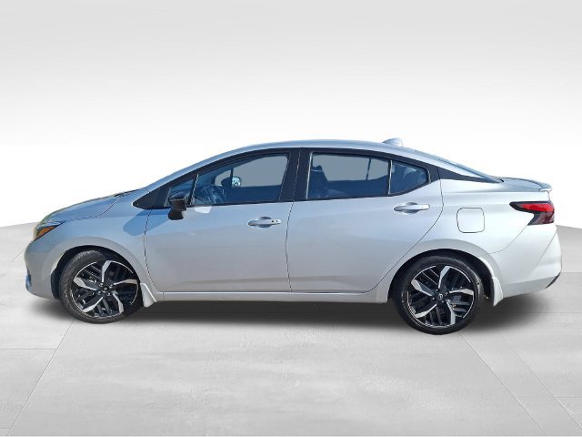 Certified 2025 Nissan Versa SR w/ Trunk Package FWD image 5