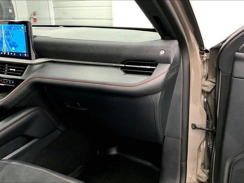 Used 2026 Ford Explorer ST AWD/4WD image 19