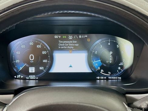 Used 2017 Volvo S90 T6 Momentum w/ Vision Package image 12