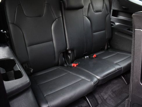 Used 2022 Kia Telluride LX image 29