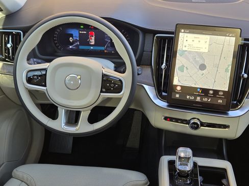 New 2026 Volvo XC90 B6 Ultra image 29