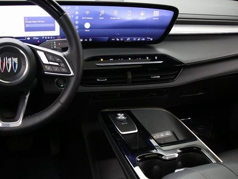 Certified 2025 Buick Enclave Avenir w/ Super Cruise Package image 13