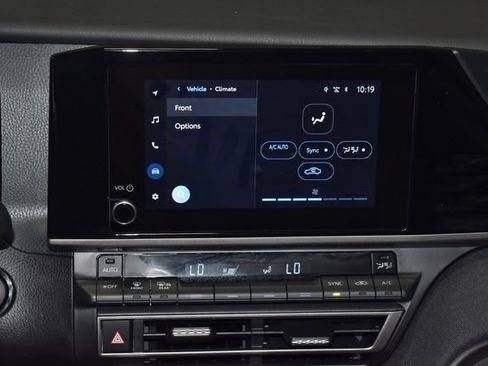 Used 2025 Toyota Camry LE FWD image 13