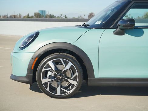 New 2026 MINI Cooper S image 2