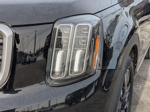 Used 2023 Kia Telluride SX X-Line image 10