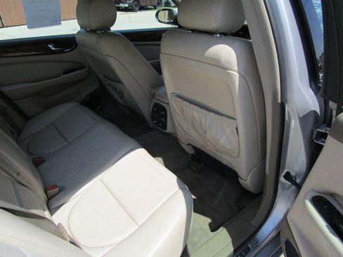 Used 2004 Jaguar XJ8 RWD image 22